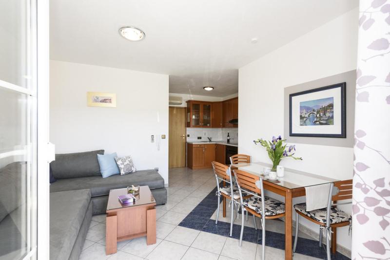 Apartments Luka - Trogir, Marina 150M From The Beach Екстериор снимка