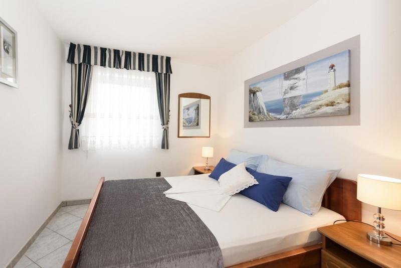 Apartments Luka - Trogir, Marina 150M From The Beach Екстериор снимка