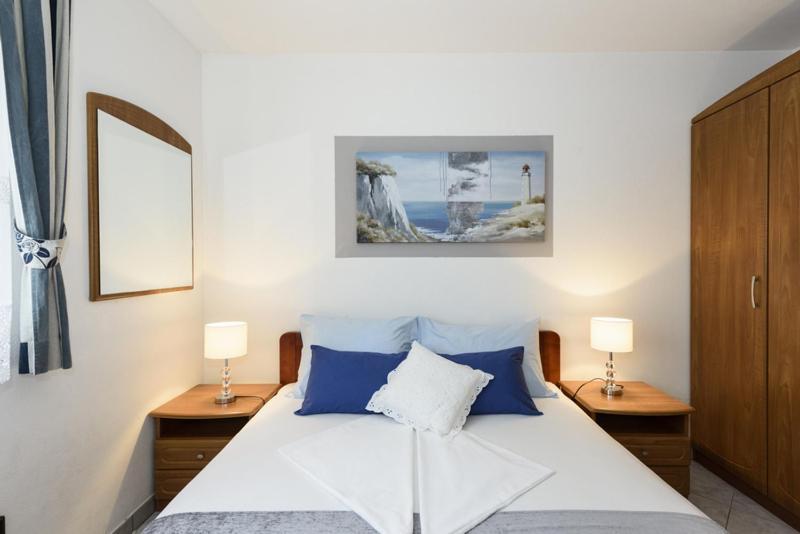 Apartments Luka - Trogir, Marina 150M From The Beach Екстериор снимка