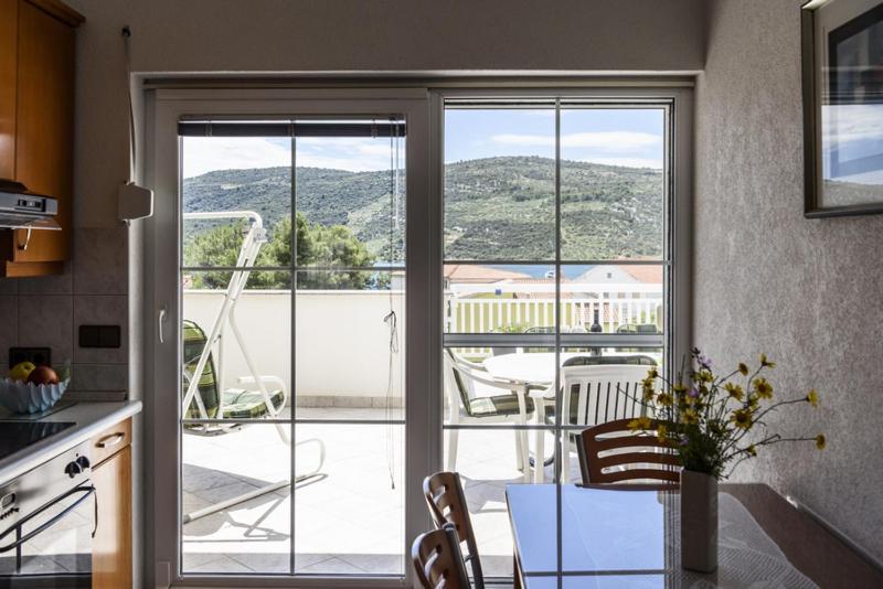 Apartments Luka - Trogir, Marina 150M From The Beach Екстериор снимка